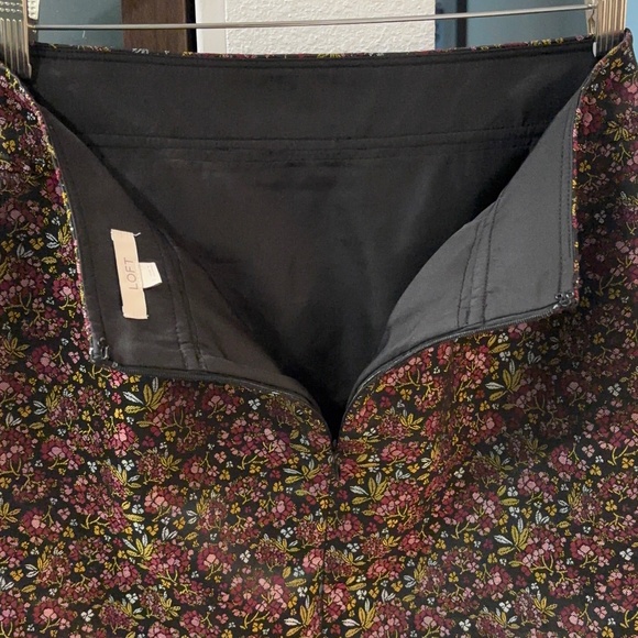 LOFT A-line Jacquard Mini Skirt - Black Floral Size 4 - Picture 5 of 8